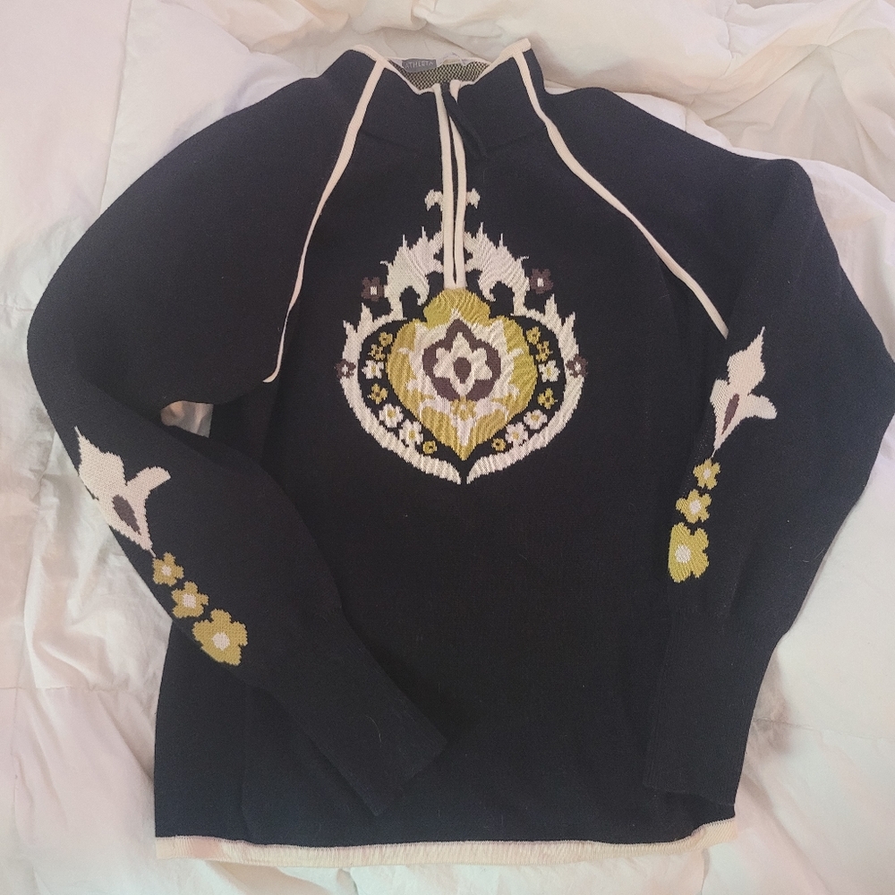 Athleta Sweater Medium